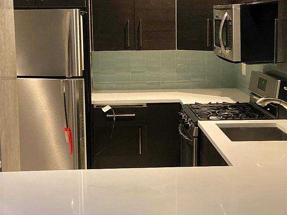 5th image of 15135 84th St