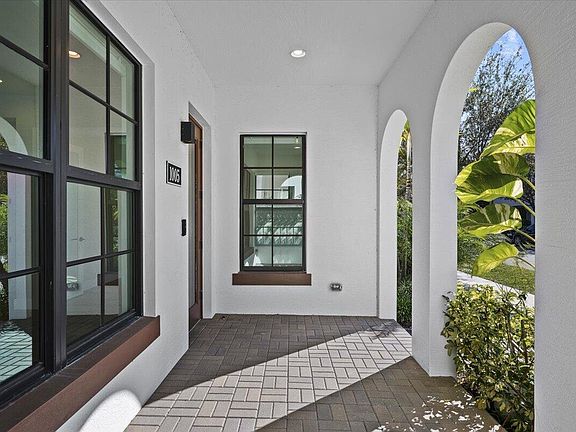 4th image of 1005 Faulkner Terrace