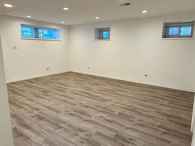 1119 W Belden Ave #1 — Photo 12