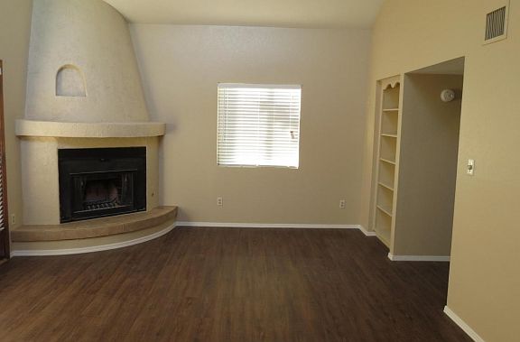 2nd image of 8157 N Gibraltar Dr