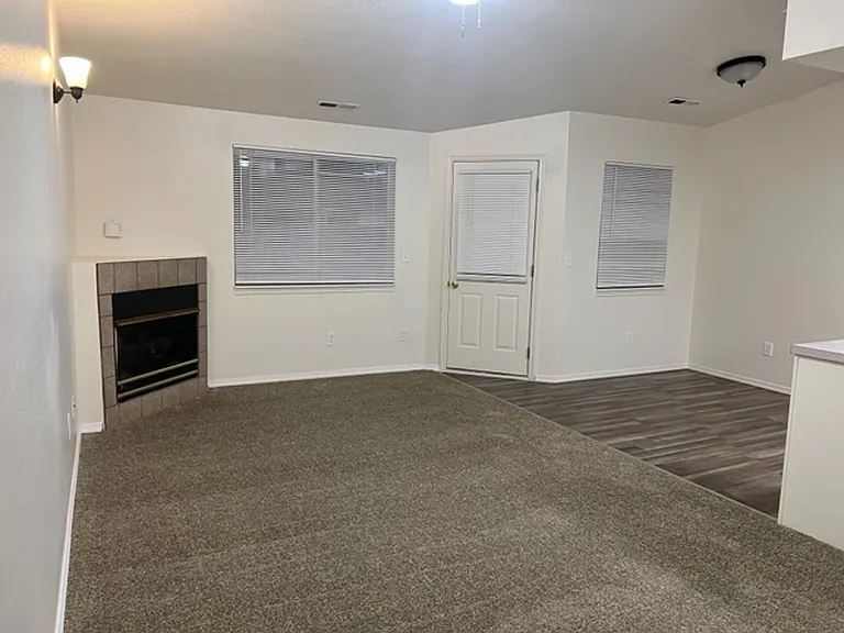 1301 SE Ellsworth Rd — Photo 19