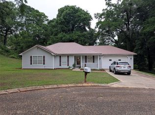 203 Scotty Ln, Enterprise, AL 36330