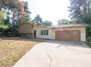 12401 Spruce Ln, Perry, MI 48872