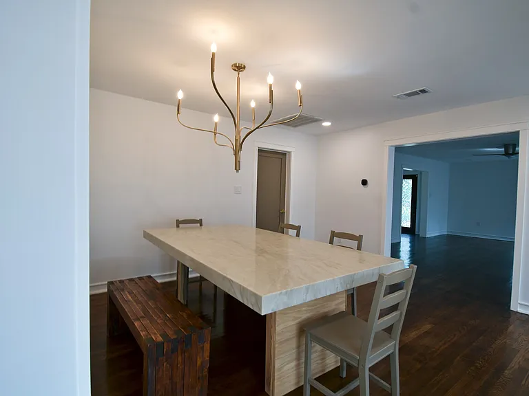1403 Munger St — Photo 18