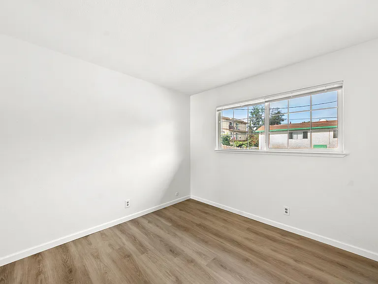 20459 John Dr #3 — Photo 13