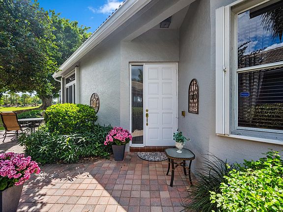 5th image of 4730 Carlton Golf Drive