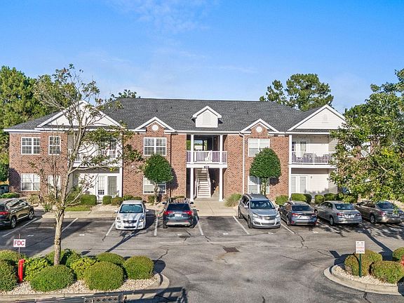 4th image of 2025 Silvercrest Dr. #F