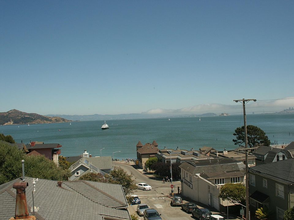 Panoramic views of Richardson bay and SF