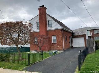 17 Mayfair Rd, Yonkers, NY 10710