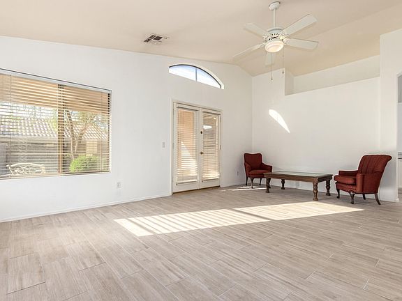 3rd image of 4743 E Summerhaven Dr