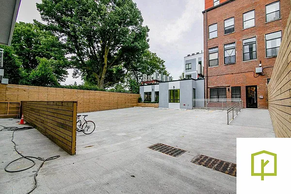 Rented by Rentopia | media 42