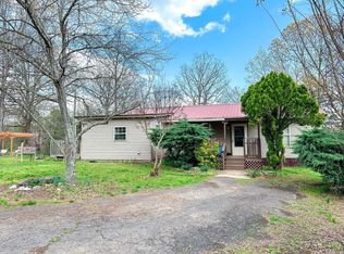 215 Avey Ln, Clinton, AR 72031