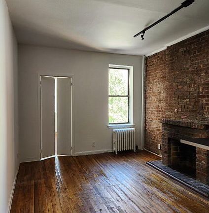 2nd image of 309 W 21st St APT 4C