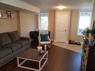 14 Whispering Pine Pl #1A, Barrie, ON L4N9R7