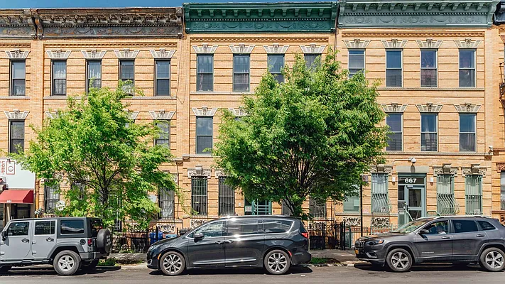 Rented by Nooklyn NYC LLC | media 11