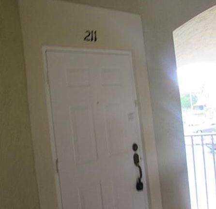 3rd image of 8980 W Flagler St APT 211
