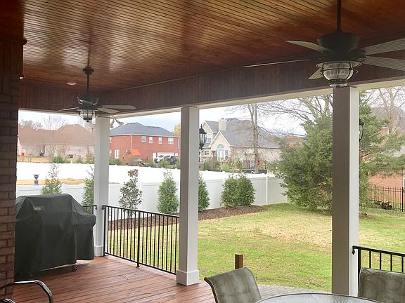 3rd image of 2036 Woodcliff Dr