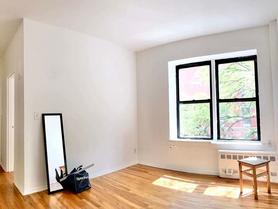 1st image of 103 2nd Ave #2F