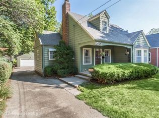 2025 39th St, Des Moines, IA 50310