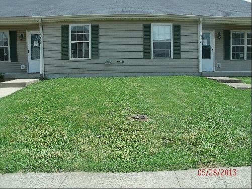 1st image of 1045 Pinoak Dr #1047