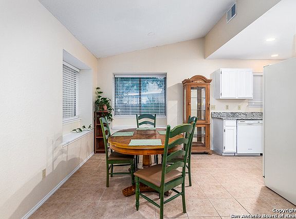 5th image of 13902 Hohmann Ct