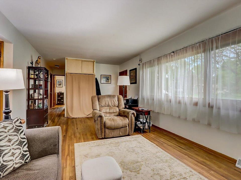 15621-w-mayflower-dr-new-berlin-wi-53151-zillow