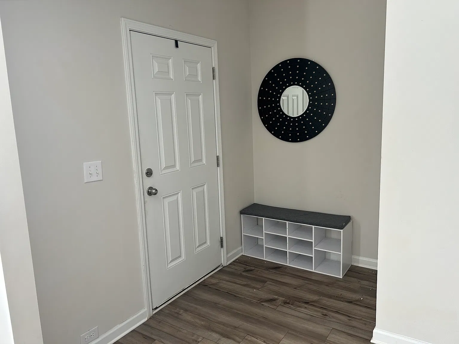 3 bed, 2.5 bath, 1804 sqft, $1,950 — Photo 3