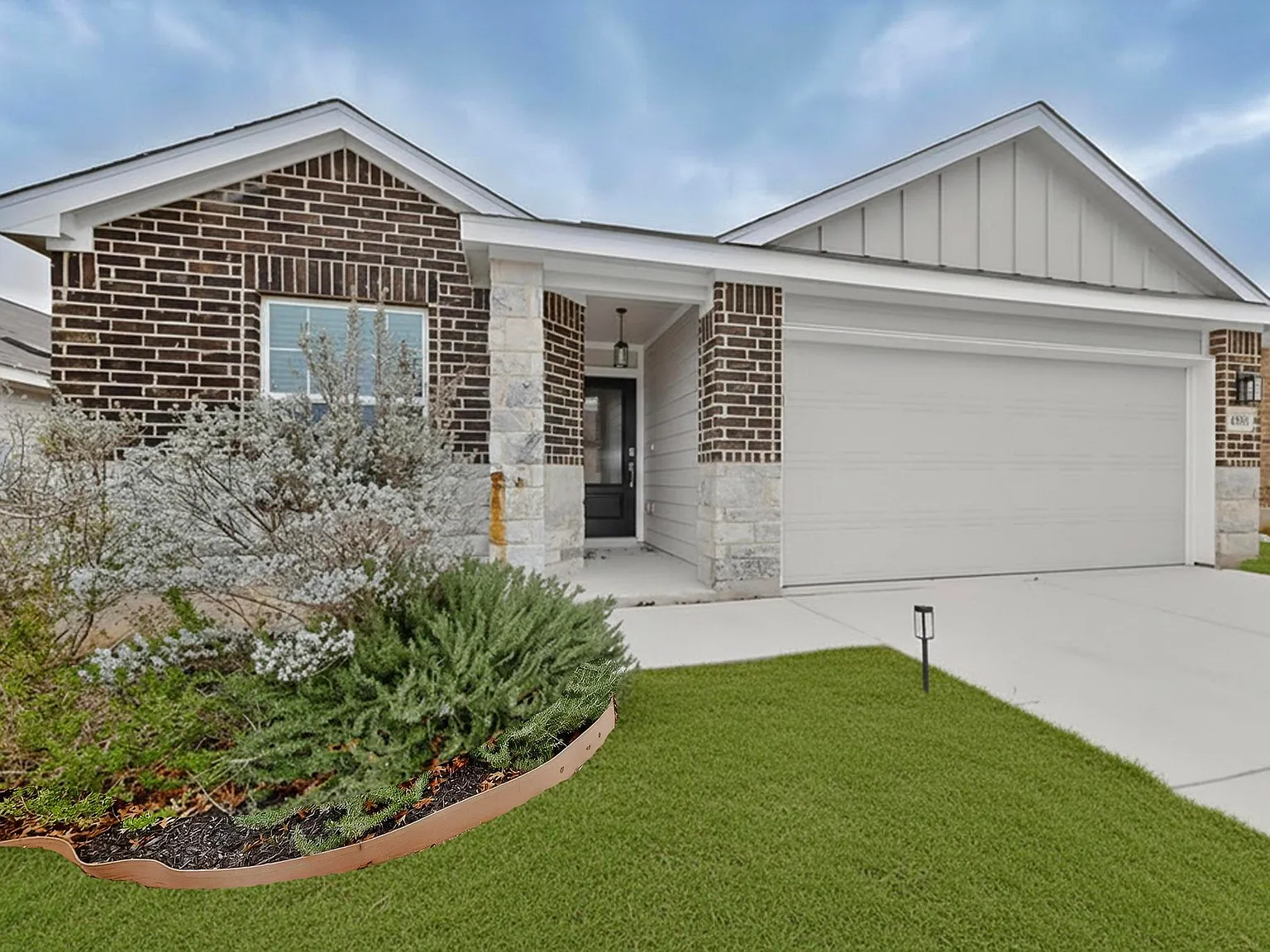 4 bed, 1915 sqft, $1,895 — Photo 2
