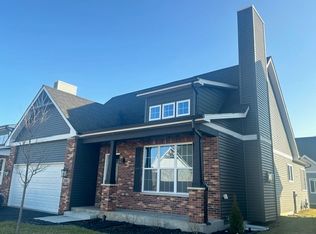 2048 Waters Edge Dr, Minooka, IL 60447