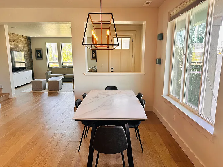 4410 E Parkcenter Blvd — Photo 9