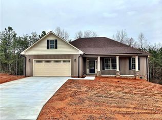 22 Par Dr, Granite Falls, NC 28630