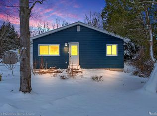 5876 Griswold Rd N, Smiths Creek, MI 48074