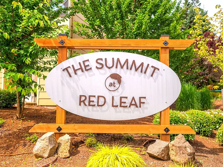 The Summit at Red Leaf — Photo 9