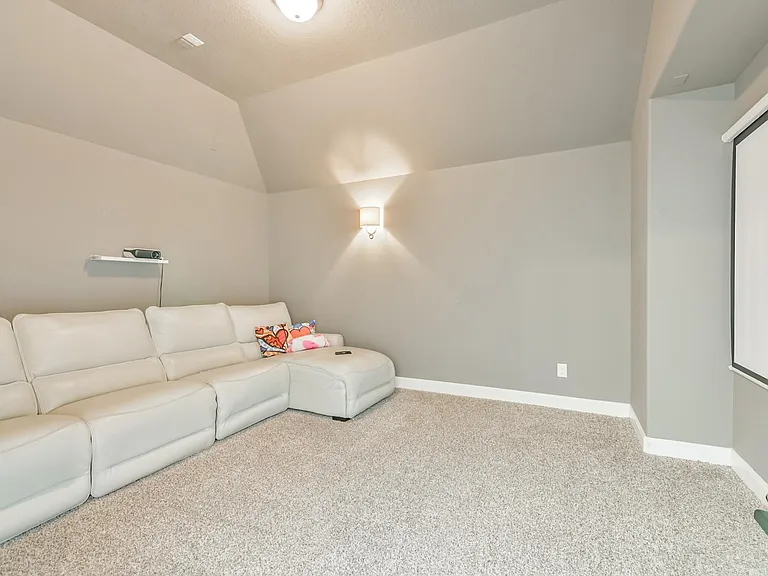 6 S Wheatleigh Dr — Photo 22