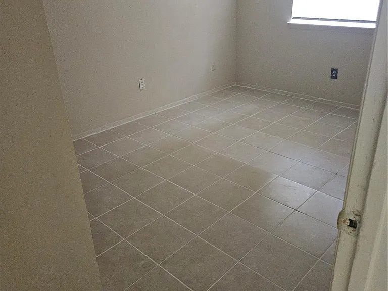 18539 Lippizaner Dr — Photo 15