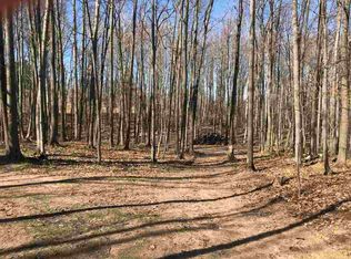 140 Huron Woods Dr, Marquette, MI 49855