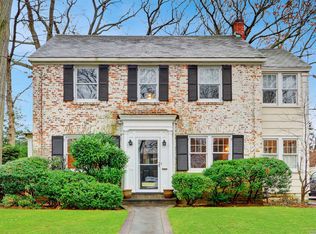 121 Broadway, Rockville Centre, NY 11570