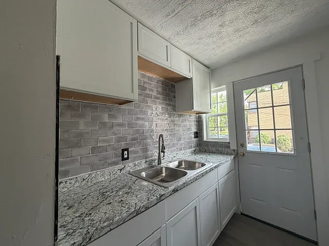 1465 W 7th Ave #D — Photo 8