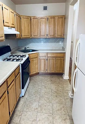 Rented by Veritas Property Management | media 5
