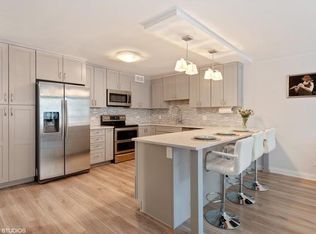 201 E Chestnut St #5CE, Chicago, IL 60611
