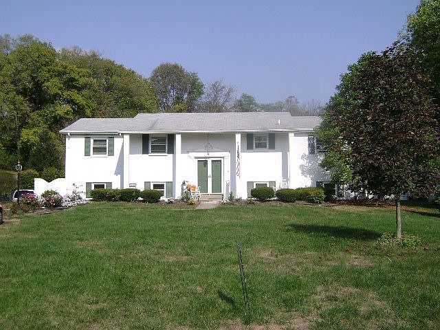 1st image of 7172 Forest View Dr