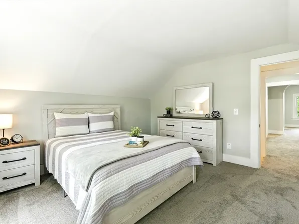 29 Healy St, West Springfield, MA 01089