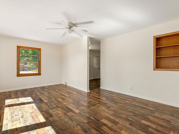 2nd image of 409 41st St