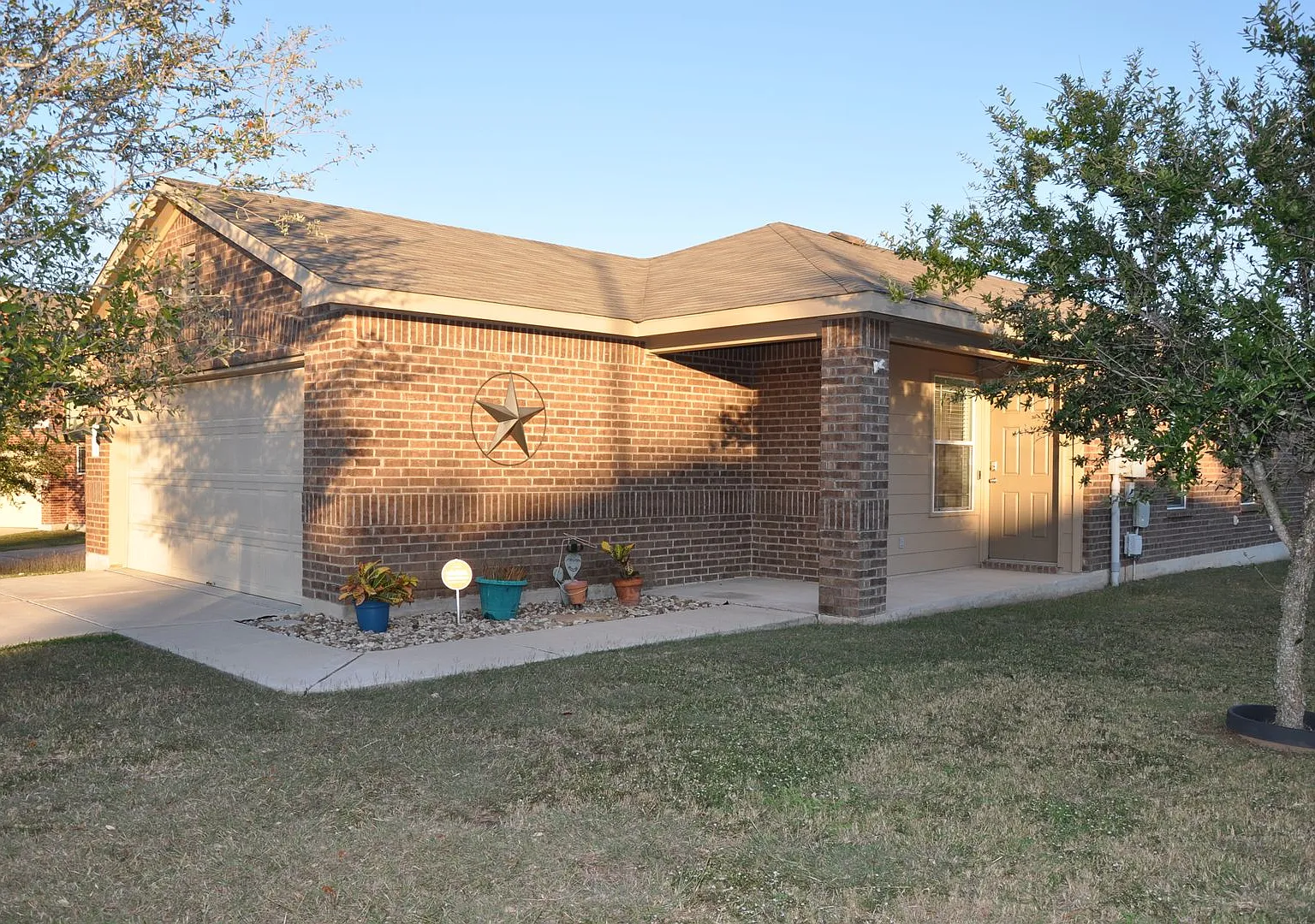 3 Bedroom 2 Bath in Cantarra — Photo 2