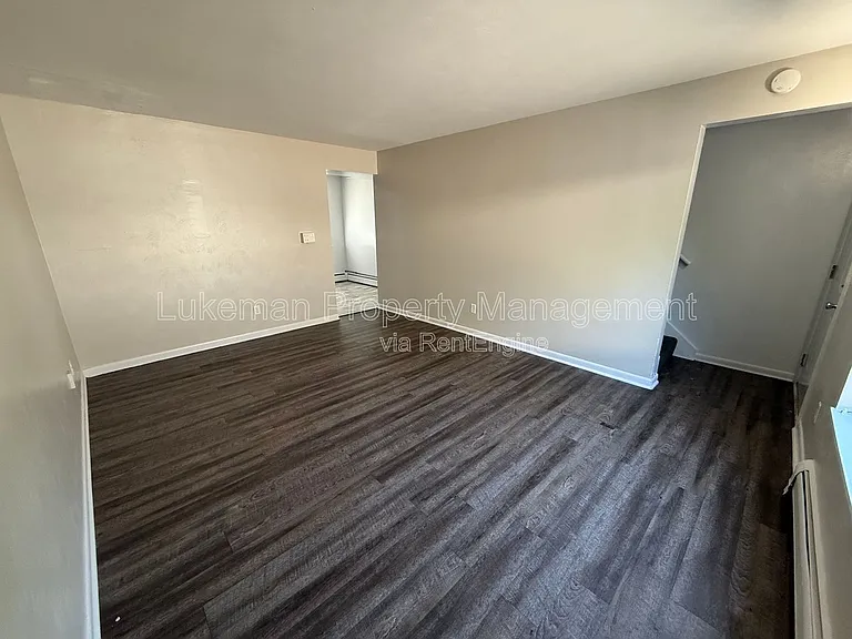 726 Pioneer St #2 — Photo 2