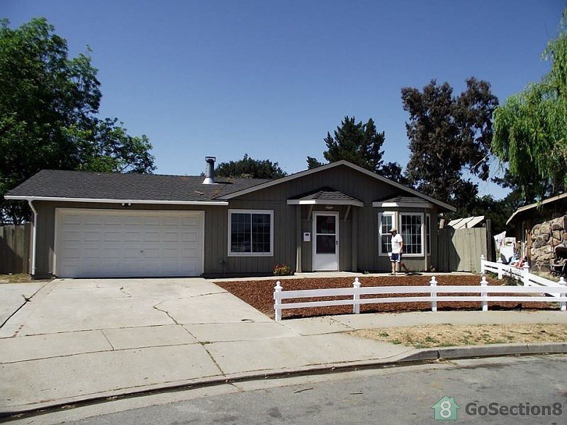 1st image of 455 Lincoln Ct