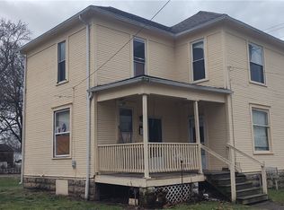523 Pine St, Coshocton, OH 43812