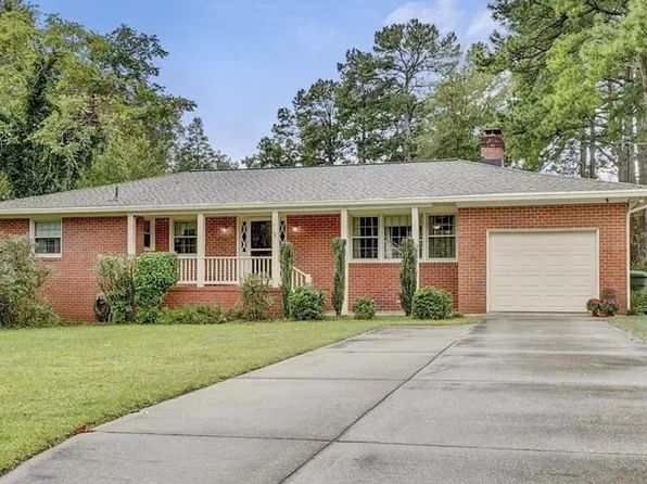 638 Deep Creek Rd, Newport News, VA 23606