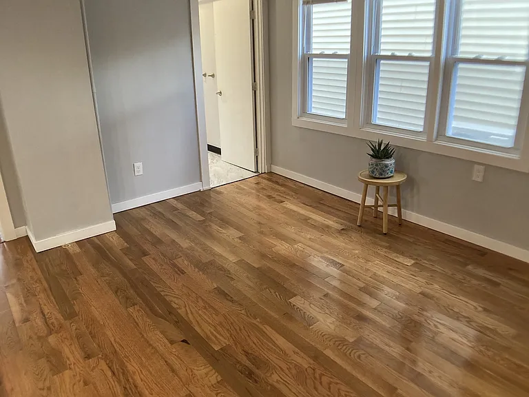 20 G St — Photo 5