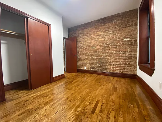 Rented by Bond New York | media 17